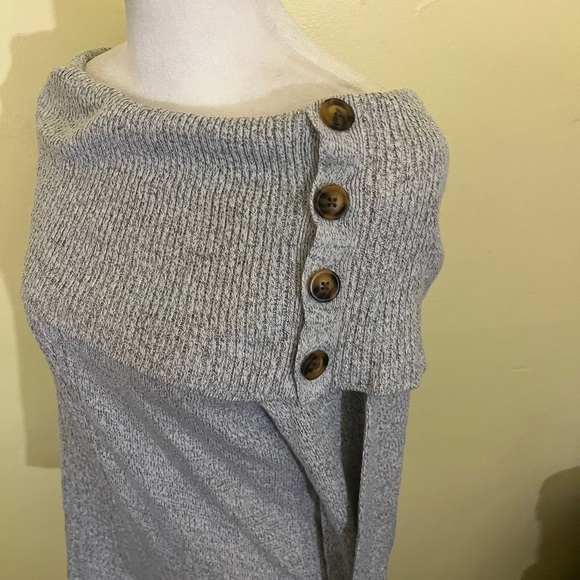 Croft & Barrow Gray Off-the-Shoulder Sweater Knit Casual - Picture 3 of 6